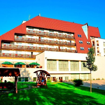 Hotel Clermont Covasna Exterior foto